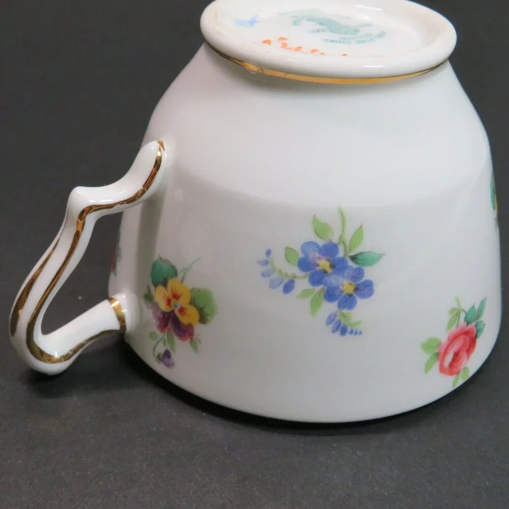Crown Staffordshire Tea Cup & Saucer fine bone china Rose Pansy Gold Rim